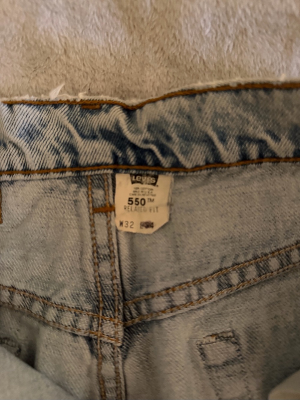 Levi Jeans Subcategory Selection - Picture 3 of 6